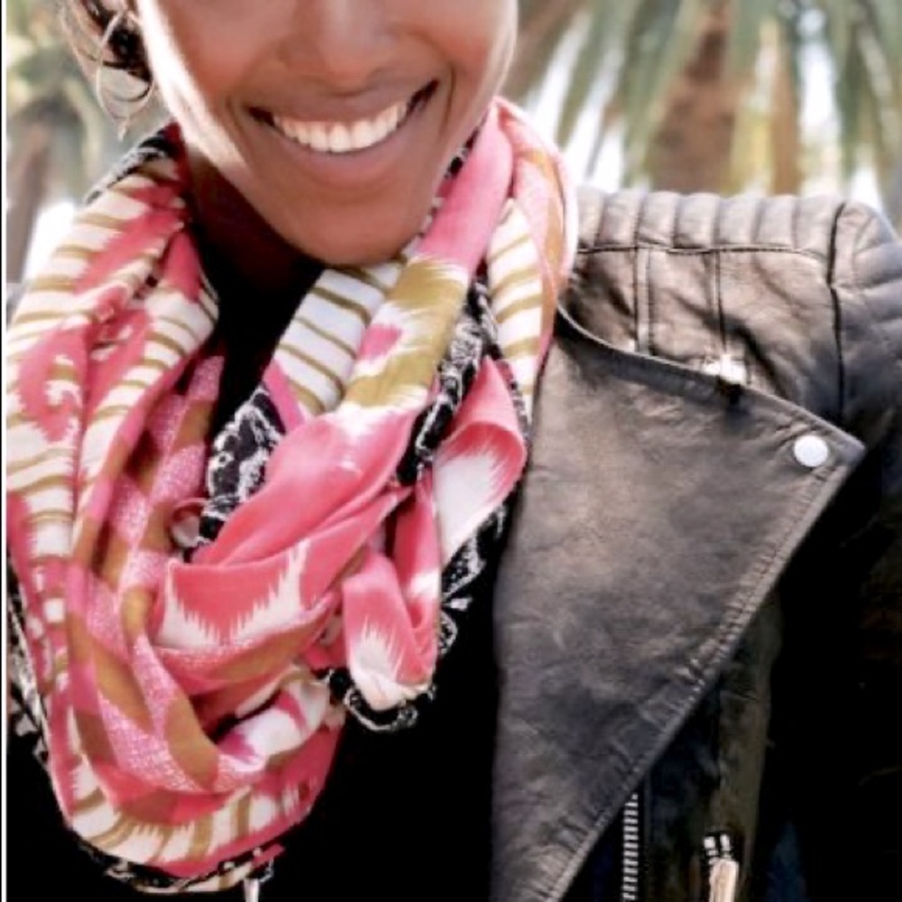 Stella and dot scarf